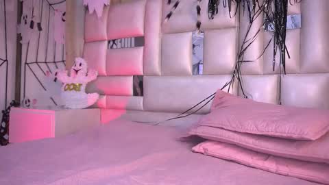 Snapshot of katy_rios_ chatting on October 23, 12:17 pm Katy online show from October 23, 12:17 pm