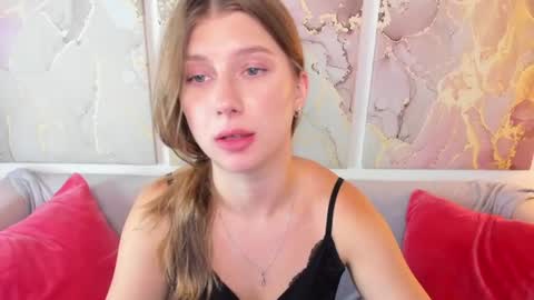 katymeaw online show from July 21, 6:04 am