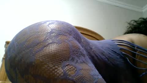 kay_yarms online show from July 18, 3:25 pm
