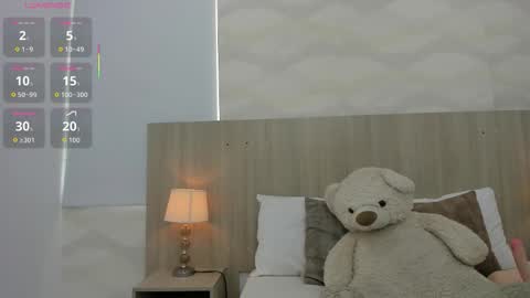   online show from November 24, 11:31 am