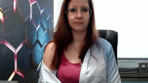 KayaLips online show from February 4, 7:33 pm