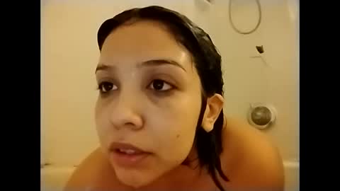 kaybaby2002 online show from April 18, 1:35 pm