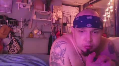M and K online show from August 7, 12:31 am