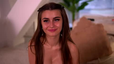 kaylabray online show from November 30, 9:49 am