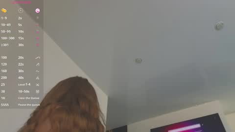 kaylee_ee online show from April 15, 12:30 pm