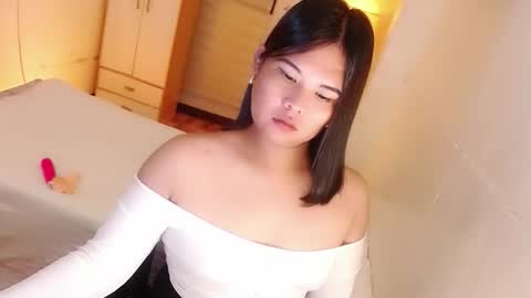 Y O U R        F U T U R E       K A Y L E E  online show from October 1, 6:51 pm