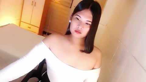 Y O U R        F U T U R E       K A Y L E E  online show from October 6, 6:37 pm