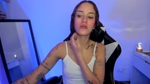 kaylie online show from May 30, 11:25 pm