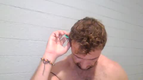 kbgreentiger888 online show from February 24, 11:30 pm