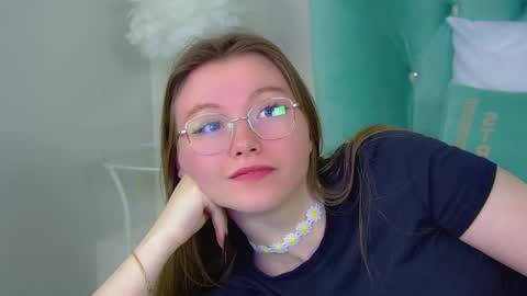 Keira online show from March 2, 12:20 am