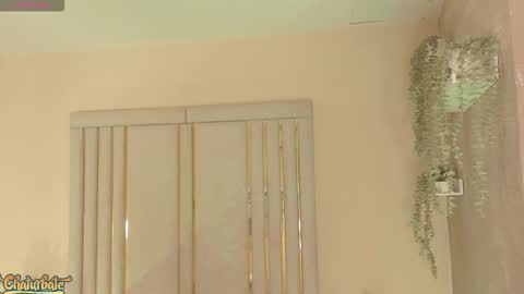 keirahartz online show from February 23, 12:40 pm