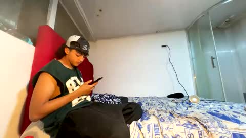 keithandbelsebu online show from February 10, 12:13 am