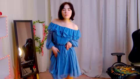 Kelly online show from October 24, 9:43 am