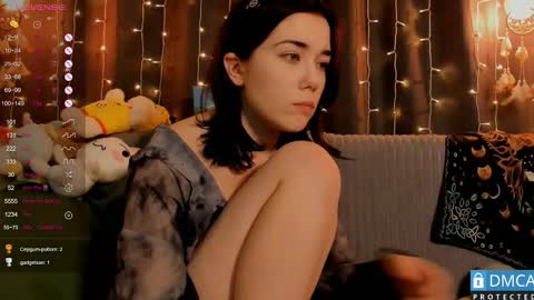 Kelly online show from March 24, 1:50 pm