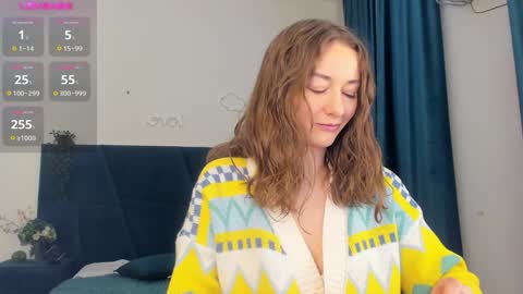 Kelly XO online show from December 3, 3:28 pm