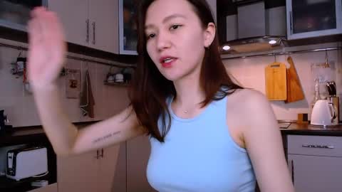 Kelly online show from March 31, 6:36 am