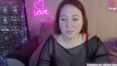 kellycrystall online show from December 21, 9:05 am