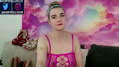 kellylynn76 online show from October 24, 9:15 pm