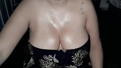 Kellyshow online show from March 2, 5:19 am