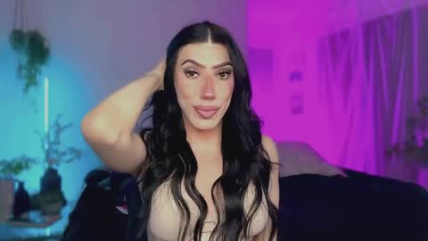 Kelsi  online show from May 23, 6:09 am