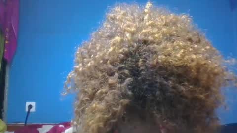 kelyhondra online show from April 15, 12:36 am