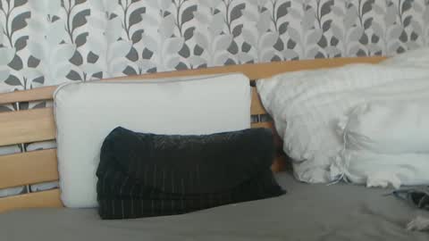 kelywild20 online show from March 2, 11:39 am