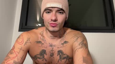 luis carlos esteban online show from November 18, 5:05 pm