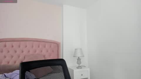 Kendall online show from October 12, 5:00 am