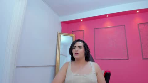 Snapshot of kendall_roous chatting on September 8, 7:24 pm kendall_roous online show from September 8, 7:24 pm