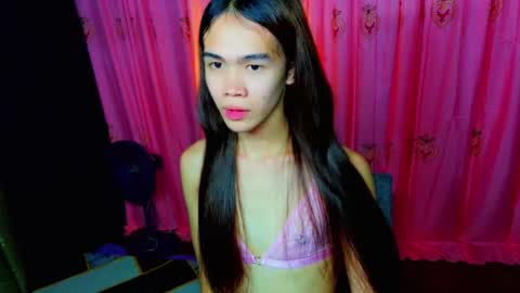 Kendall  online show from April 29, 10:20 am