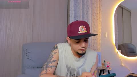 kendel_dimitri online show from November 20, 4:22 am