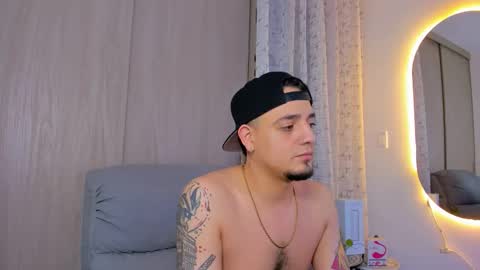 kendel_dimitri online show from November 4, 8:59 am