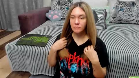 Kendra online show from February 12, 1:20 am