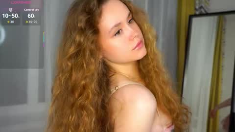 Kira online show from October 25, 7:03 pm