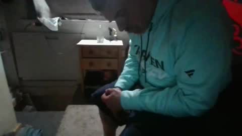 Snapshot of kenneth69h chatting on December 20, 12:16 pm kenneth69h online show from December 20, 12:16 pm