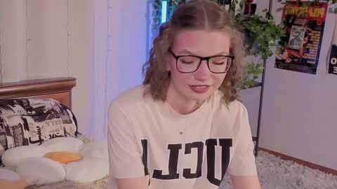 Lisa online show from January 14, 9:06 am