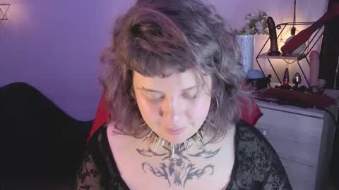 Snapshot of kenziesharik chatting on October 23, 5:31 am Kenzie online show from October 23, 5:31 am