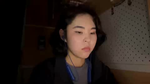 Jenny  online show from April 17, 9:33 am