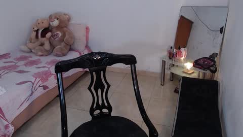 Mia  online show from March 14, 6:34 pm