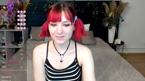 kettiejones online show from November 8, 7:06 pm