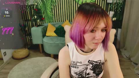 kettiejones online show from January 12, 6:04 pm