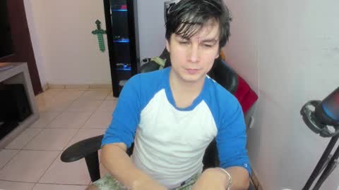 Snapshot of kevin873s chatting on October 21, 11:30 pm Kevin online show from October 21, 11:30 pm
