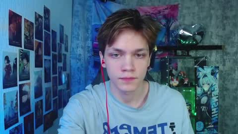 Kevin online show from April 14, 4:27 am