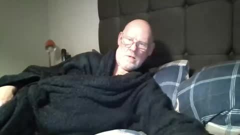 kevlooking4sez online show from March 11, 12:24 am