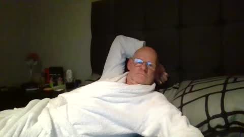 kevlooking4sez online show from March 9, 12:10 am