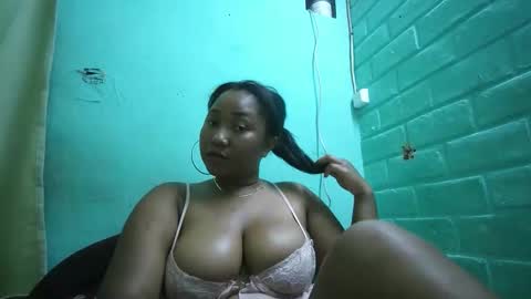 kezia0910 online show from April 14, 7:17 pm