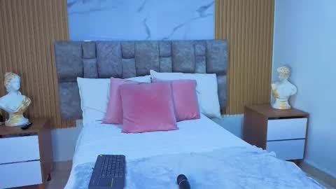 khalifa online show from November 13, 9:39 pm