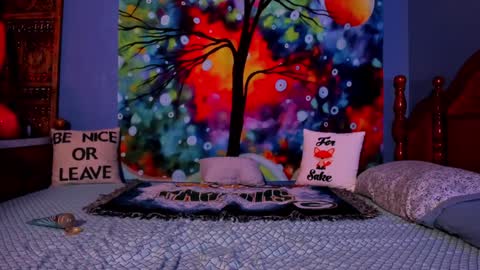 Khalipso online show from December 18, 7:30 pm