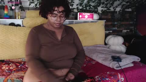 Snapshot of khayaparker chatting on January 19, 10:17 pm Khaya online show from January 19, 10:17 pm
