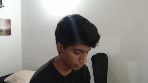 khevinlopezonig online show from February 13, 9:50 pm